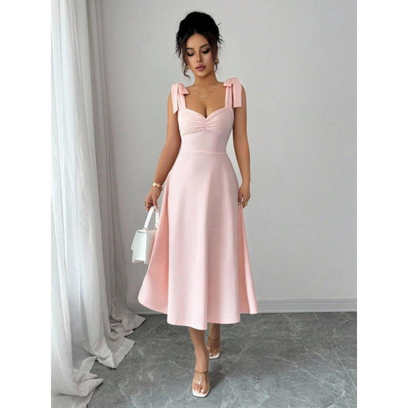 Livia – elegancka sukienka maxi z dekoltem karo