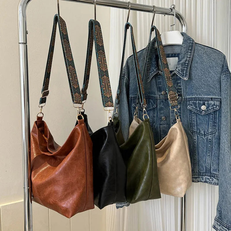 Ponadczasowa uniwersalna torebka damska na ramię