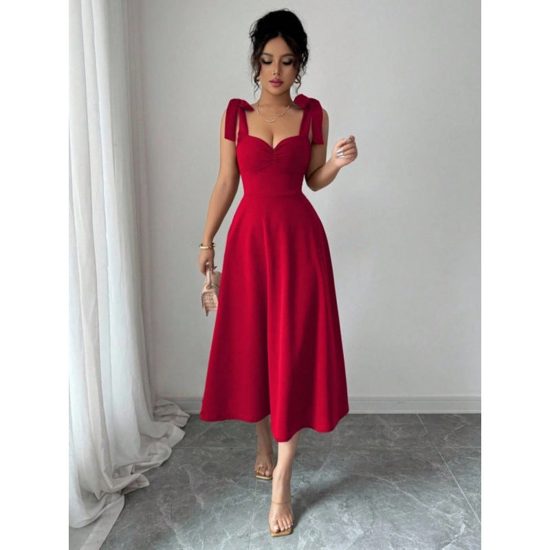 Livia – elegancka sukienka maxi z dekoltem karo